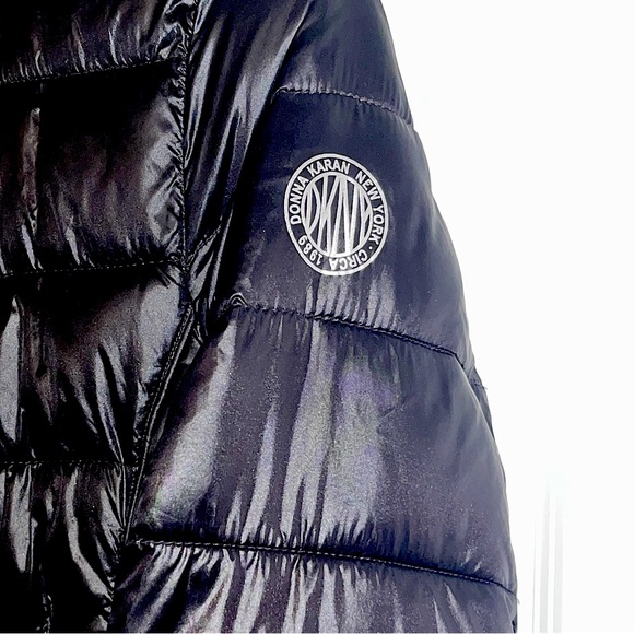 DKNY Waterproof Packable Puffer Quilted Jacket In Brand New Condition - Picture 2 of 7